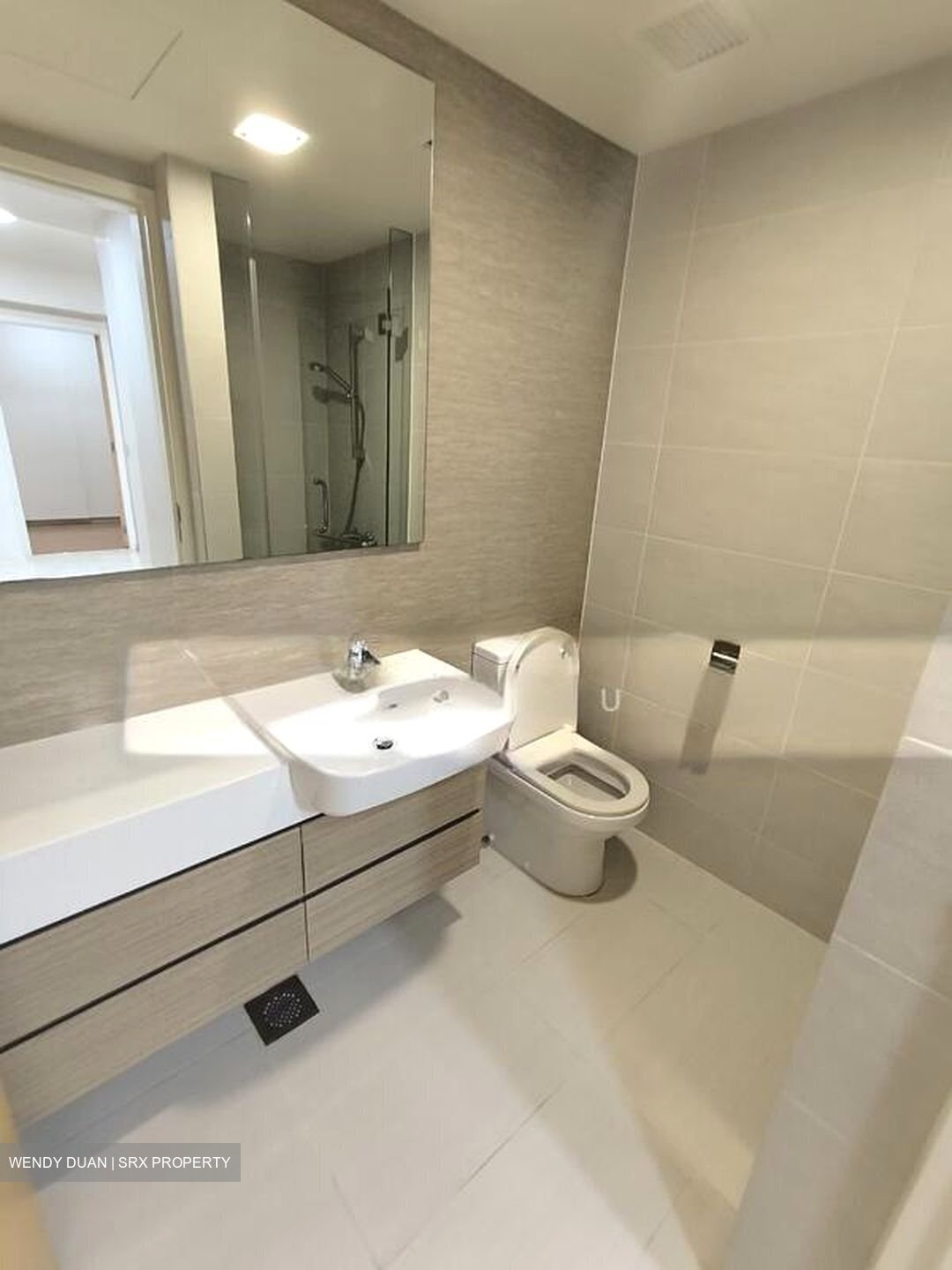 The Lakefront Residences (D22), Condominium #501613411